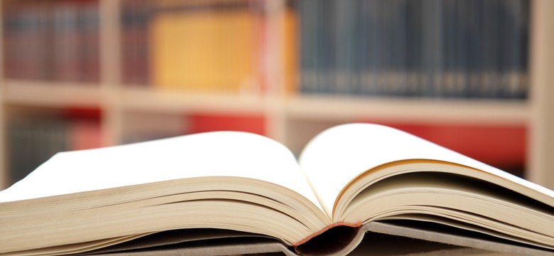 Arcydzieła literatury światowej. Dopasuj bohatera do powieści. QUIZ dla moli książkowych