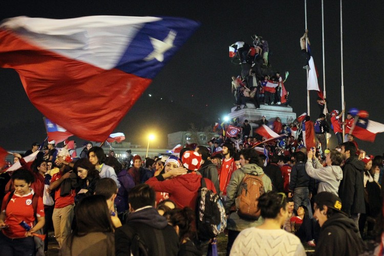 Wielka radość Chile. Smutek i żałoba Hiszpanów