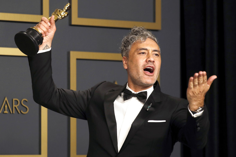 Taika Waititi odebrał Oscara 2020 za film "Jojo Rabbit"