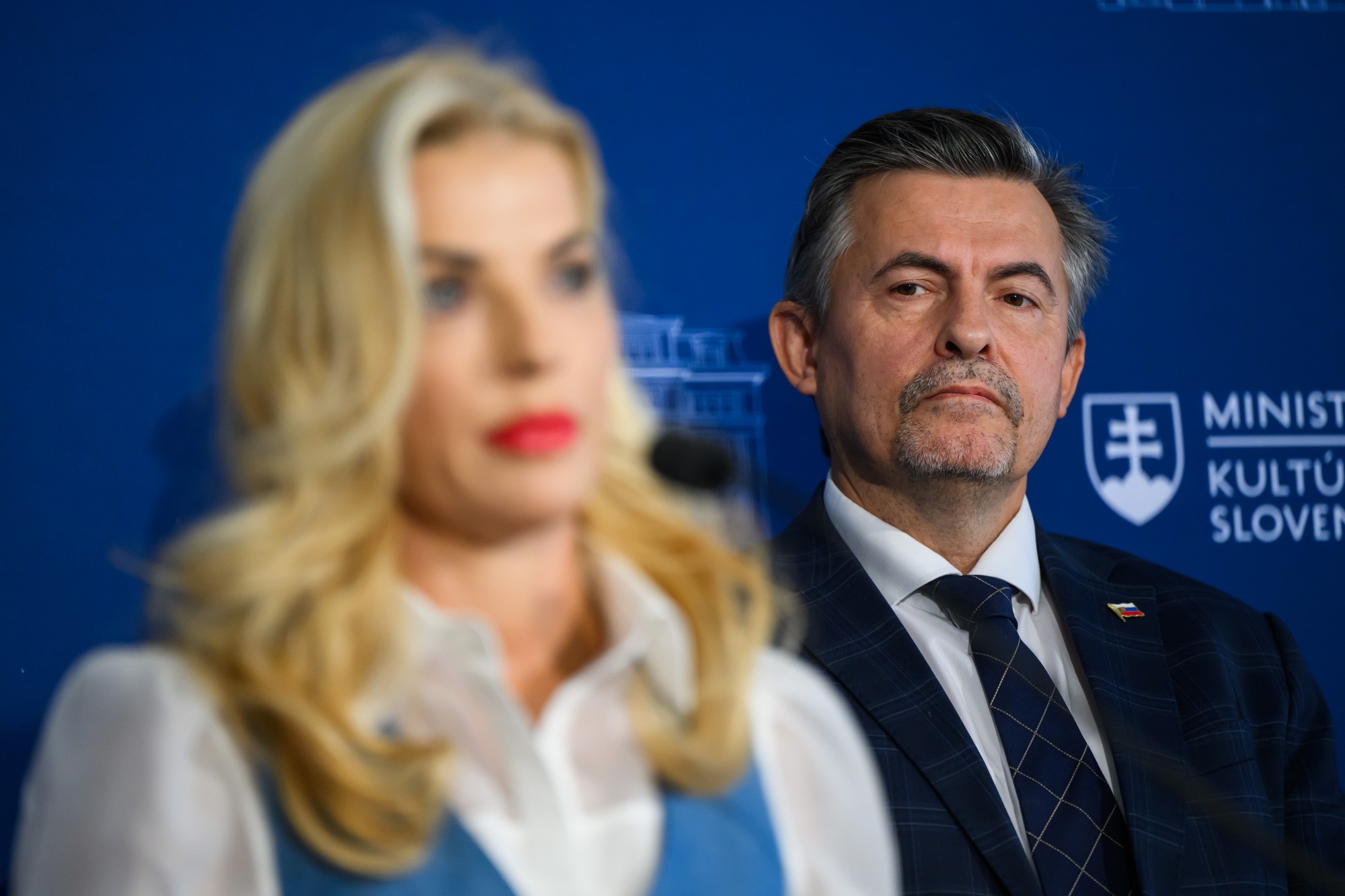 Ministerka kultúry SR Martina Šimkovičová (nominantka SNS) a generálny tajomník služobného úradu Ministerstva kultúry Lukáš Machala.