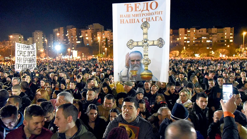 I najbolji ugovor između Crkve i države Crne Gore uz postojanje ovakvog zakona ne bi imao nikakvog smisla ni značaja, naveo je mitropolit Amfilohije