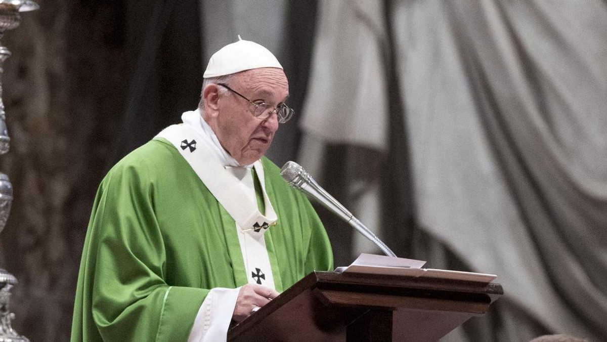 Papież Franciszek spotka się w czasie wizyty w Bangladeszu z przedstawicielami mniejszości Rohingja - ogłosił Watykan na konferencji prasowej na temat pielgrzymki Franciszka. Papież odwiedzi Birmę i Bangladesz w dniach 26 listopada-2 grudnia. Rohingja to muzułmanie z zachodniej Birmy, jedna z najbardziej prześladowanych mniejszości na świecie. Tysiące ludzi uciekają do Bangladeszu.