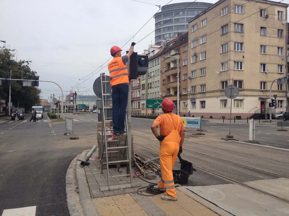 Tramwaje i samochody wracają na Curie-Skłodowskiej