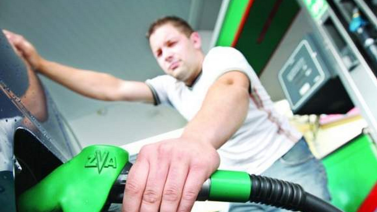 Do naszej akcji obniżania cen paliwa włączyły się stacje paliw z Rzeszowa, Dębicy, Sanoka i Przemyśla - informuje portal nowiny24.pl.