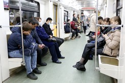 Mieszkaniec Moskwy w metrze wyciągnął telefon. Następnego dnia...