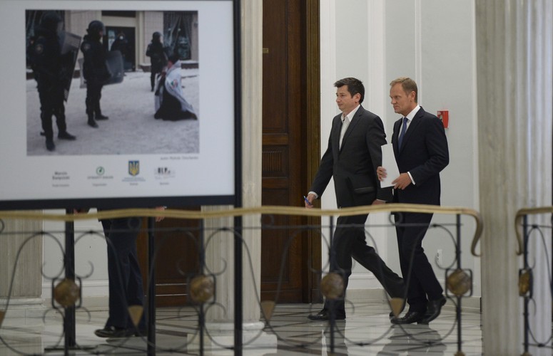 Premier Donald Tusk tłumaczył się z afery podsłuchowej