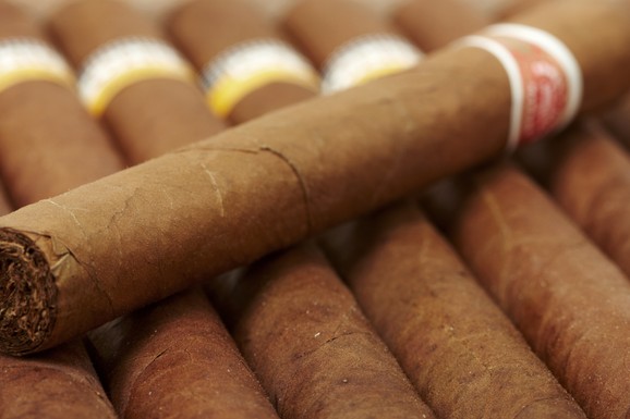 Američka naftna blokada preti da "uguši dim kubanske cigare":  Hoće li zaštitni znak ostrva i simbol luksuza preživeti krizu?