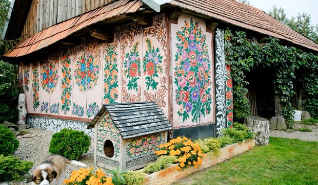 Ornamenti na kući u Luki, Češka 