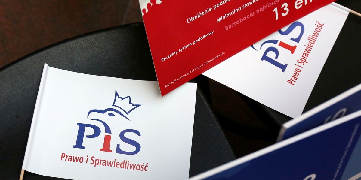 Polityka gospodarcza Prawa i Sprawiedliwości oraz kontynuacja obecnego kierunku zmian w systemie sądownictwa jest negatywna dla profilu kredytowego Polski. Tak w najnowszej nocie oceniła agencja ratingowa Moody's.