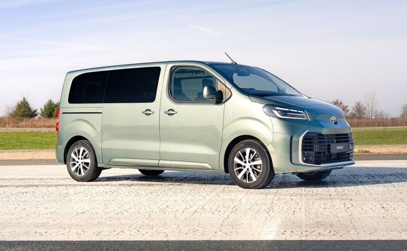 Toyota Proace Verso z nowym silnikiem 2.2 D-4D