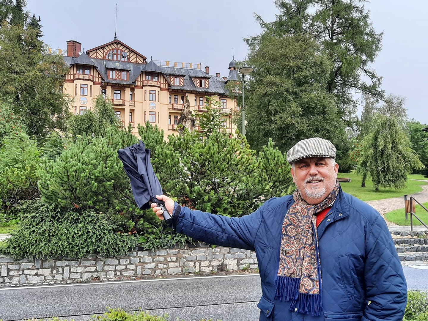 Humorista a producent Oliver Andrásy.