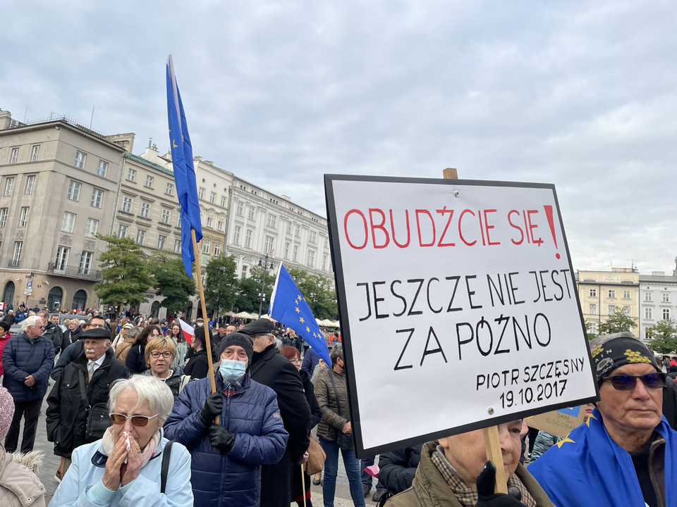 Protest przeciwko polexitowi w Krakowie