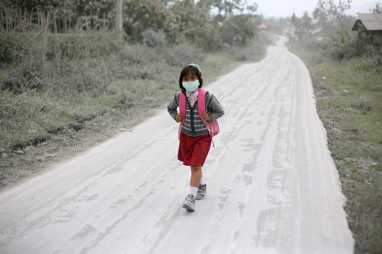 Wybuchł wulkan na Sumatrze