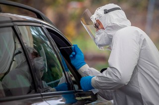 Eksperci Forum Rynku Zdrowia: Wygraliśmy pierwszą rundę, ale drugą przegrywamy