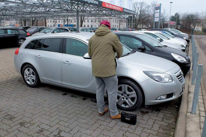 Oferty poleasingowe z Niemiec - Opel Insignia kombi  z 2011 r.
11 480 euro