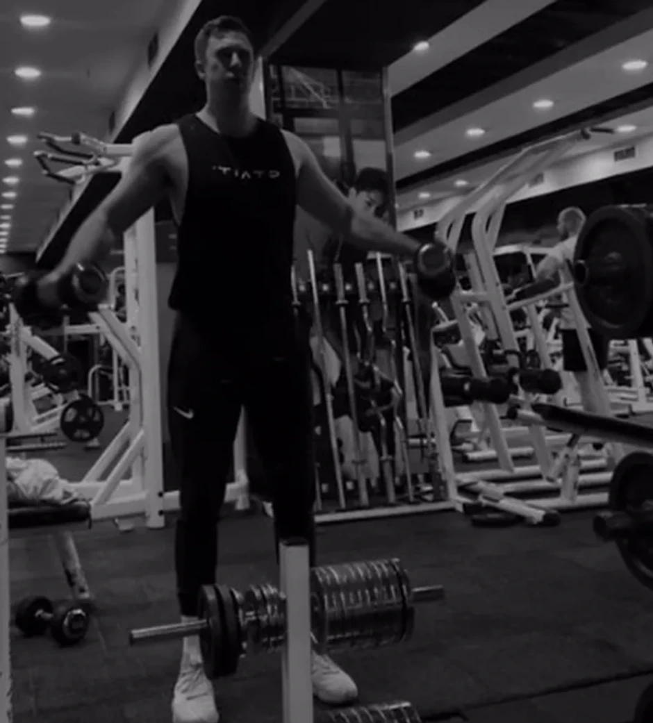 Stefan Popović u teretani