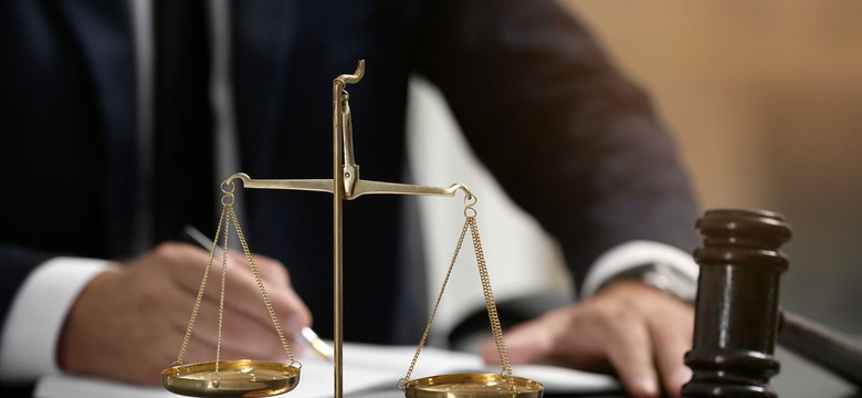 W Opolu ruszył proces Roberta R., oskarżonego o rozbój. "Mężczyzna twierdzi, że chciał tylko pomóc kobiecie"