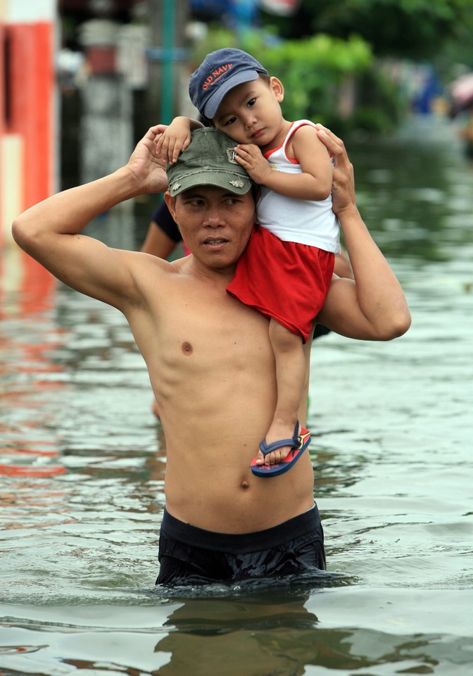 PHILIPPINES TYPHOON PARMA PREPARATION