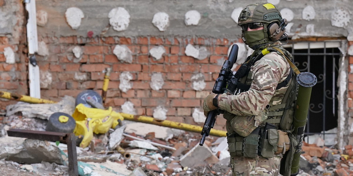 Szkolenie na operatorów dronów przeszło jak dotąd 400 ukraińskich żołnierzy.