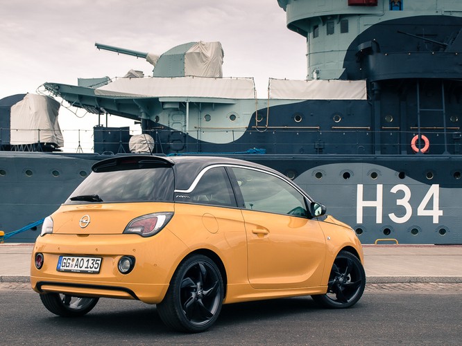 Opel adam