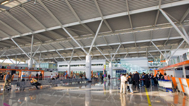 Warszawskie lotnisko idzie na rekord? W lipcu obsłużono ponad 1,9 mln pasażerów