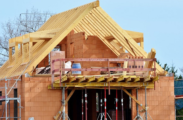 Budowa domu krok po kroku – od czego zacząć, ile kosztuje?