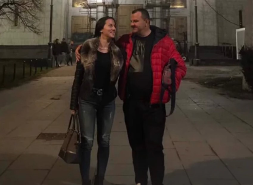 Cipka sa pokojnim mužem