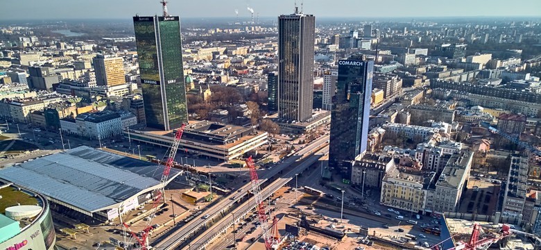 Władze Warszawy przejęły budynek rosyjskiej szkoły. Histeryczna reakcja Miedwiediewa