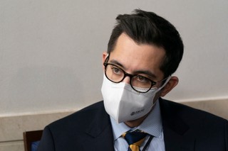 Rzecznik Białego Domu TJ Ducklo złożył dymisję po tym, jak obraził dziennikarkę