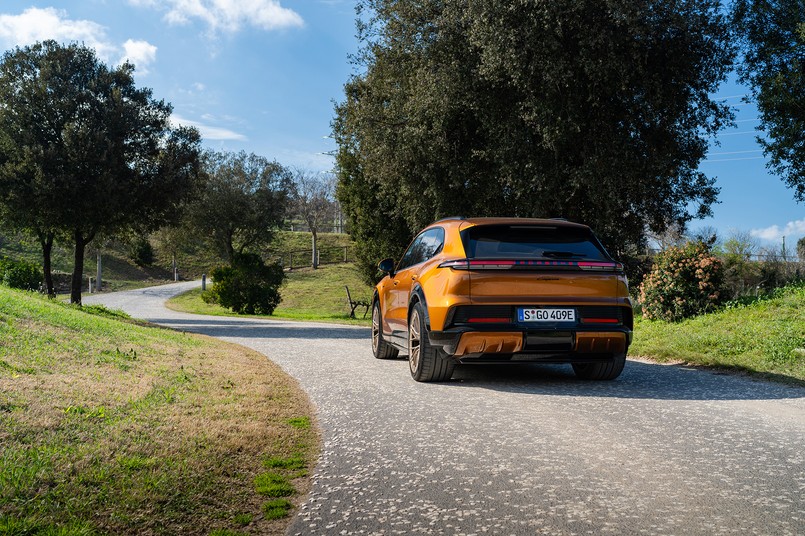 Nowe Porsche Cayenne Electric