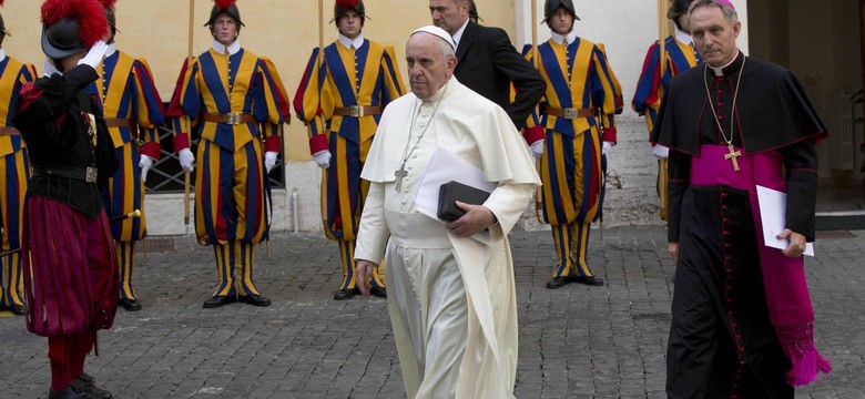 Papież o synodzie: Momenty upadania na duchu, napięcia i pokusy...