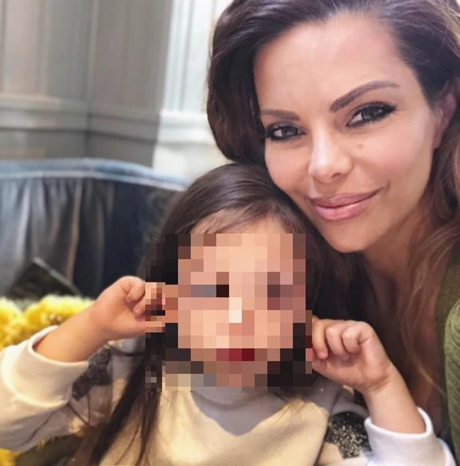 Nikolina Pišek sa ćerkom