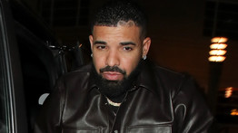 Betörtek Drake otthonába: a betolakodó azt állította, ő a rapper fia