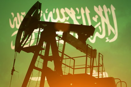 Ropa najdroższa od marca. Saudowie podnoszą ceny Azji i Europie