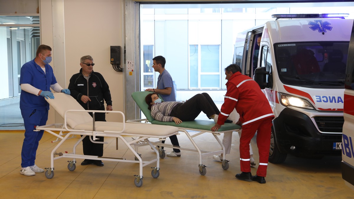 BEOGRAĐANI MASOVNO ZVALI HITNU ZBOG GUŠENJA Lekari posebno zabrinuti zbog onoga što sledi sutra, upozoravaju šta NIKAKO ne smemo da radimo