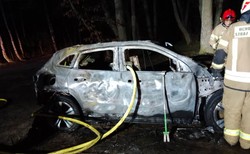Pożar samochodu elektrycznego. Gaszenie trwało 21 godzin. Powód?