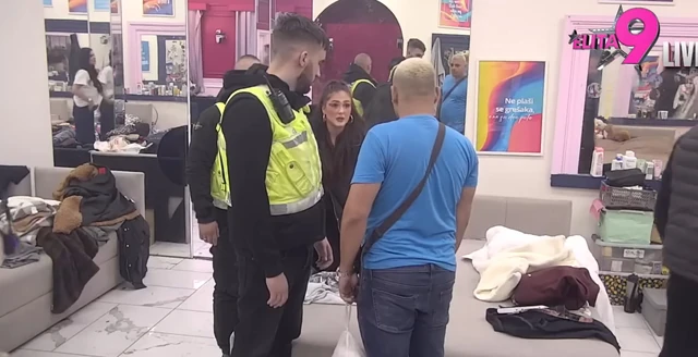 SKANDAL U CIK ZORE: Najbrutalniji okršaj Bore i Anastasije u Beloj kući - Pljuvanje, jezive porodične tajne i intervencija obezbeđenja!