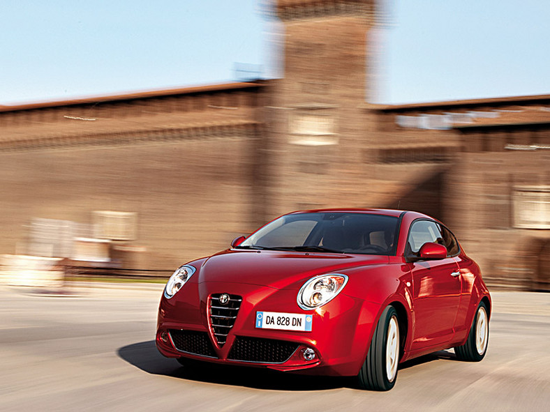 Alfa Romeo MiTo: dane techniczne i duża fotogaleria