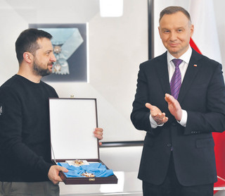 Prezydent Andrzej Duda odznaczył Wołodymyra Zełenskiego Orderem Orła Białego