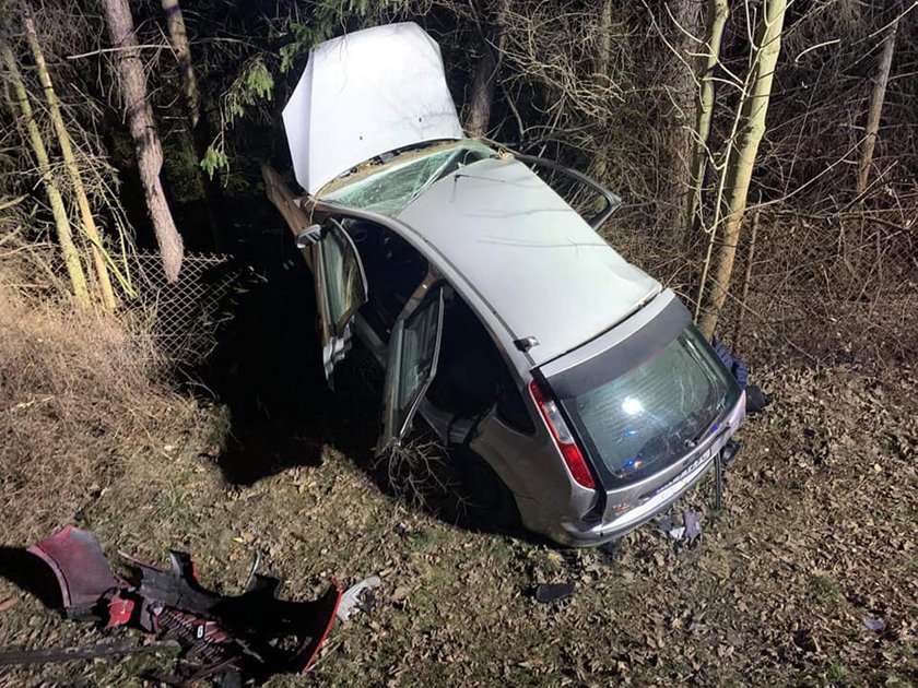 Tragiczny wypadek w Starym Sączu. Nie żyją dwie młode dziewczyny