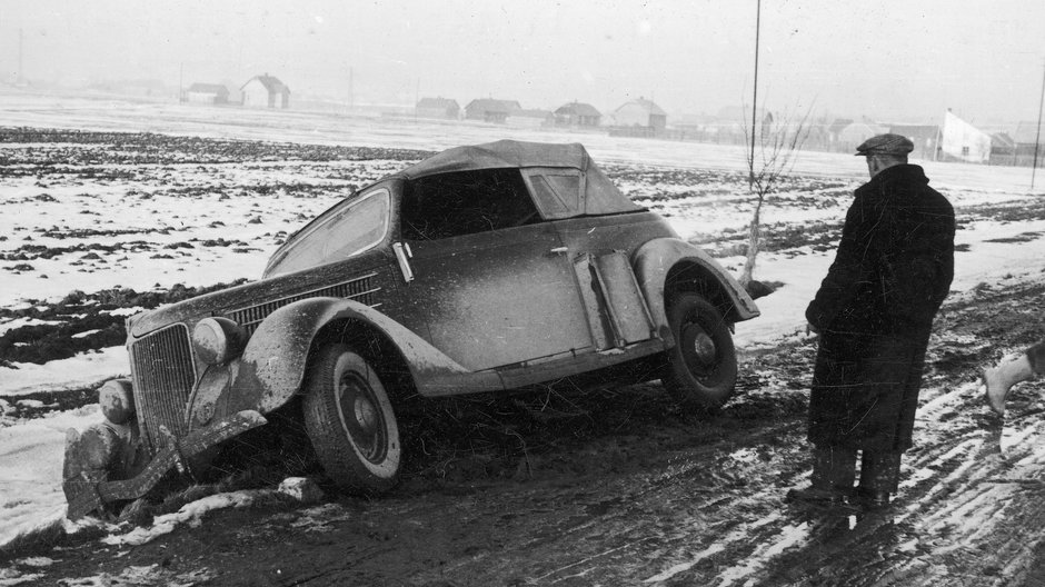 Rajd samochodowy zorganizowany przez Touring Klub, 1939 r.