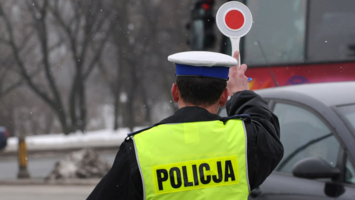 W związku z powrotami z ferii zimowych w sobotę i niedzielę stołeczni policjanci z ruchu drogowego będą prowadzić wzmożone działania na trasach przebiegających przez Warszawę i powiaty ościenne - powiedział rzecznik Komendy Stołecznej Policji nadkomisarz Sylwester Marczak.