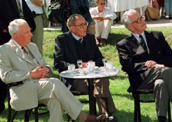 Córka Tadeusza Konwickiego przerwała milczenie. 'O Wajdzie pełno, o ojcu cisza'