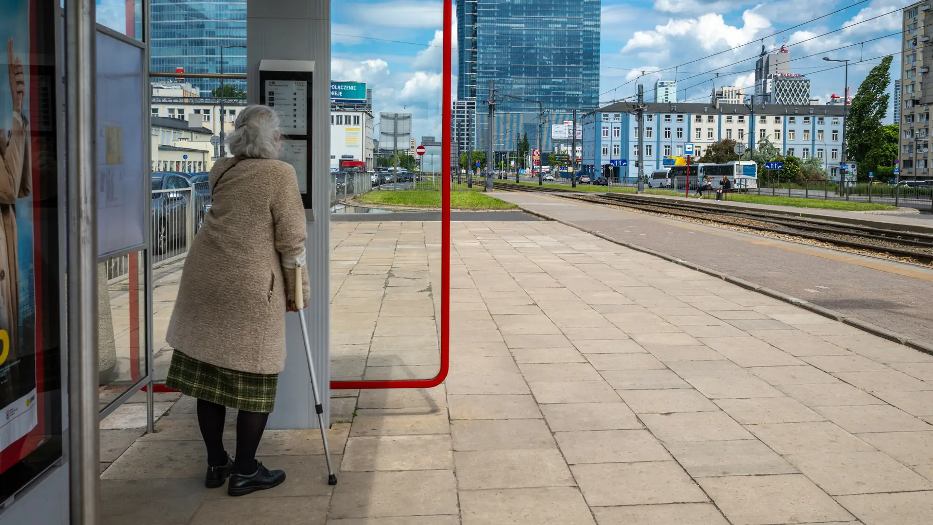 Dzień bez samochodu? Dla ciebie święto, dla wielu kobiet szara codzienność