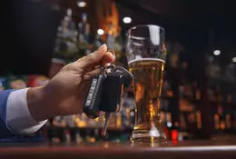Konfiskata samochodów pijanych kierowców: państwo walczy z pijakami, ale nie walczy z pijaństwem