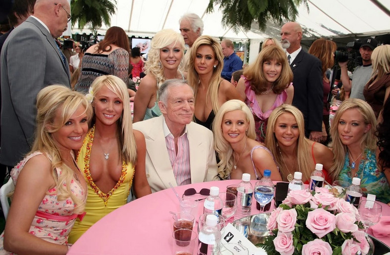 Hugh Hefner i jego "króliczki"