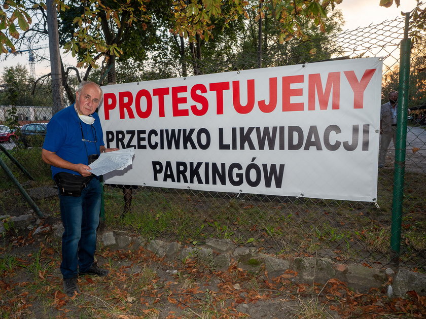 Nie zabierajcie nam parkingów