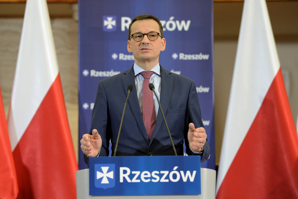 Premier Mateusz Morawiecki podczas spotkania z mieszkańcami w Podkarpackim Urzędzie Marszałkowskim w Rzeszowie.