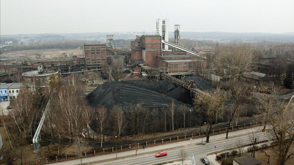 Górnicy z piętnastu kopalń należących do Kompanii Węglowej dostaną po świętach jednorazowe premie. Najwięcej otrzymają ci, którzy pracują na dole, najmniej administracja.