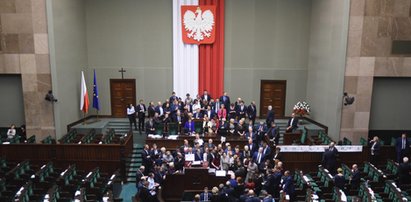 Kuchciński wydał na to tysiące